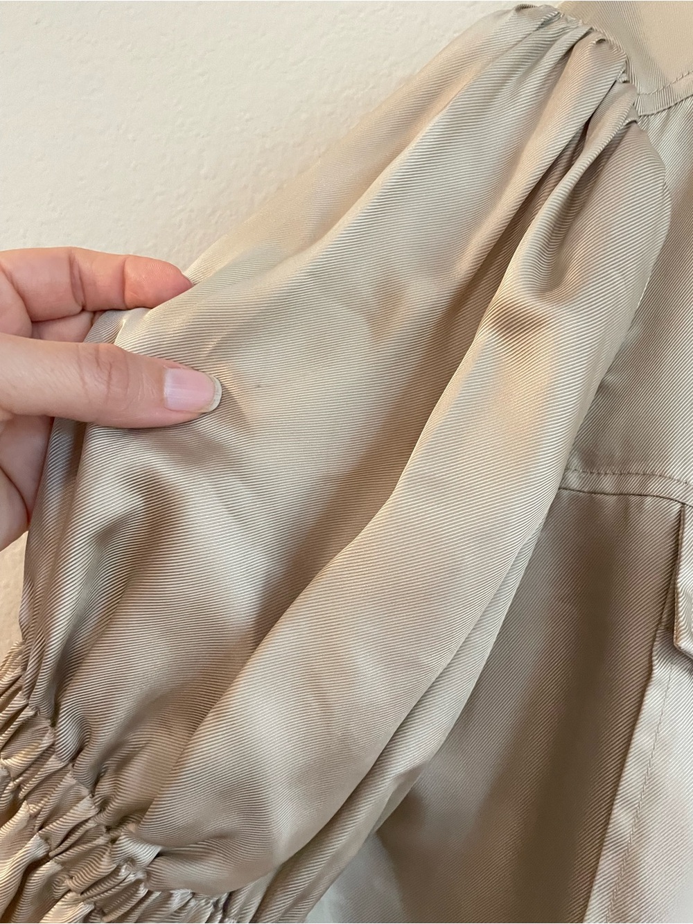 Cinq a Sept Holly Khaki Short Puff Sleeve Satin Utility Jacket Size Medium - Picture 7 of 15